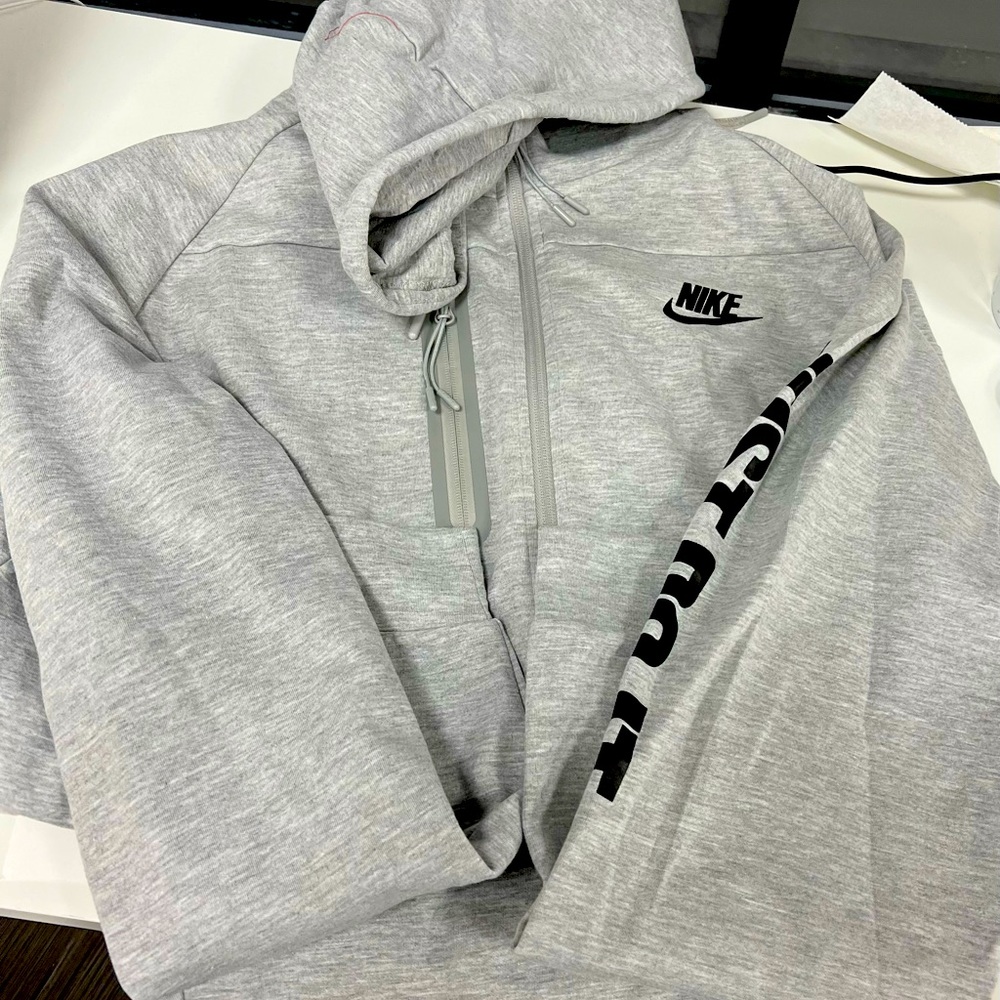 Nike Sweatsuits New